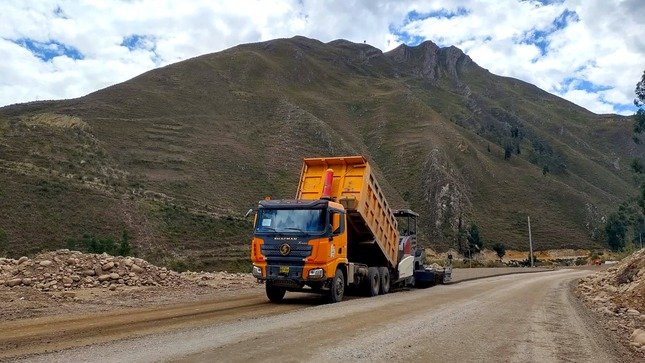MTC avanza en construcción de la carretera que une Huánuco y Áncash